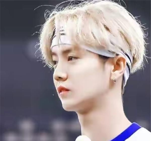 当男明星白了头,王嘉尔可爱,鹿晗俊美