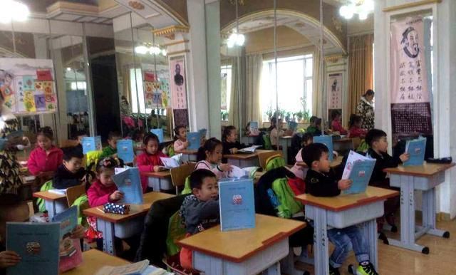 “三年级分水岭”现象无法避免?聪明孩子更容易陷入学习陷阱