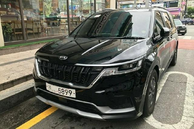 全新一代起亚嘉华亮相街头,更时尚、气场更足