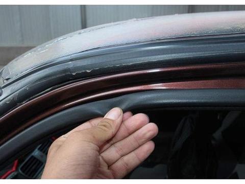 汽车发动机声音越来越大？维修工支招：有四个地方要检查