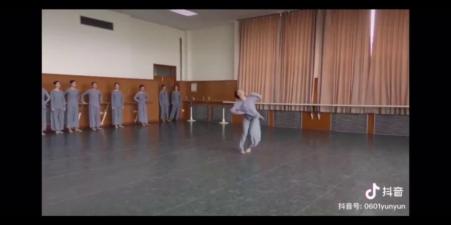 北京舞蹈学院 课堂展示 新的一周加油