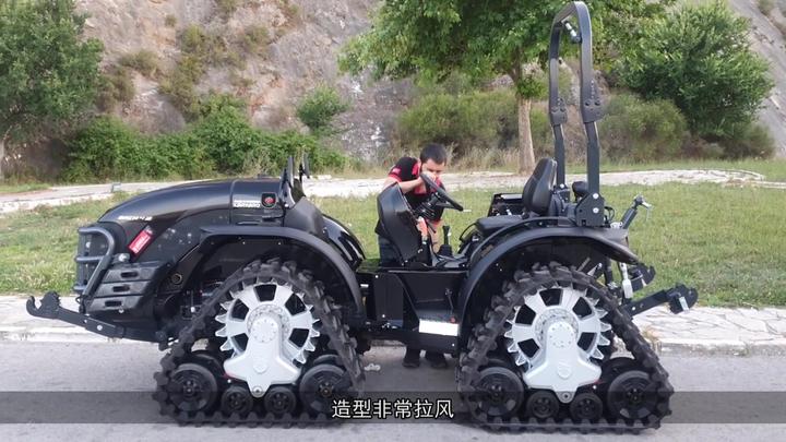 拥有4个履带轮的拖拉机，爬坡率比坦克还强，回头率超法拉利_新浪新闻