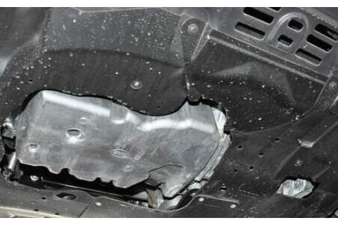 在油箱底部放磁铁有啥用？修车工看了想发笑，也就新手司机会相信