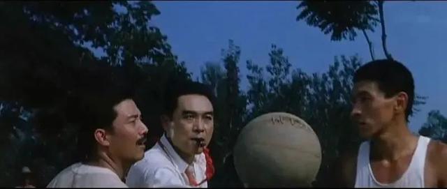 为拍林彪,剧组产生了激烈的争论,杨尚昆拍板后,一部经典诞生