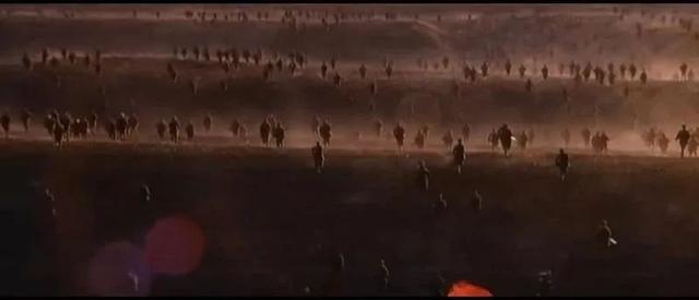 为拍林彪,剧组产生了激烈的争论,杨尚昆拍板后,一部经典诞生