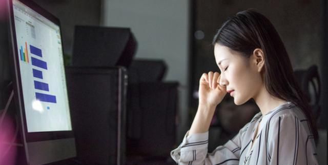 孕妈在熬夜追剧时,肚里的宝宝是什么心情?这几点千万不能忽视!