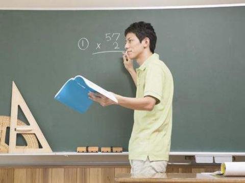 教师：不希望学生记得自己，毕业即相忘于江湖！