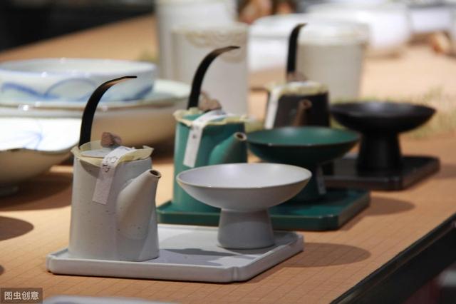 йĻƾ߷չ6׶ Ӣ۵ͱȨıǨ