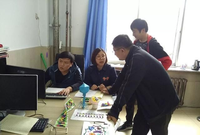 鹤岗市第三中学2019高考“低进高出”