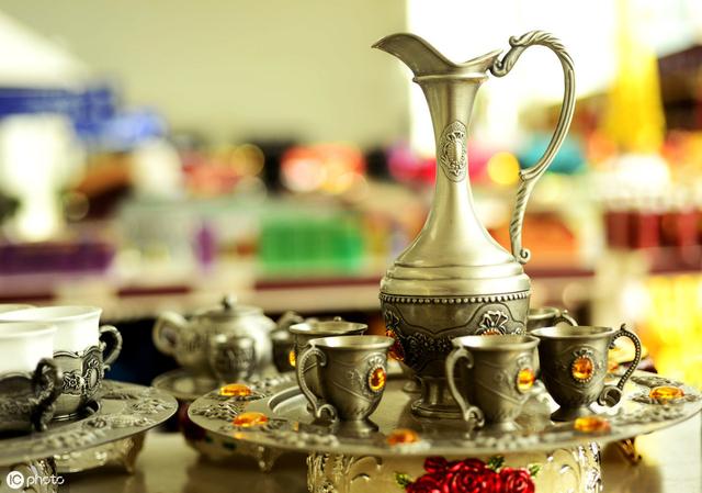 йĻƾ߷չ6׶ Ӣ۵ͱȨıǨ