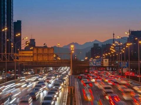 今天起汽车三大新规实施，涉及汽车排放、国三柴油货车和ETC安装