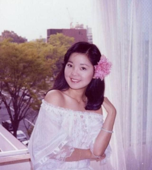 1995年,邓丽君猝死,右脸留下巴掌印,多年后钟南山说出真相?