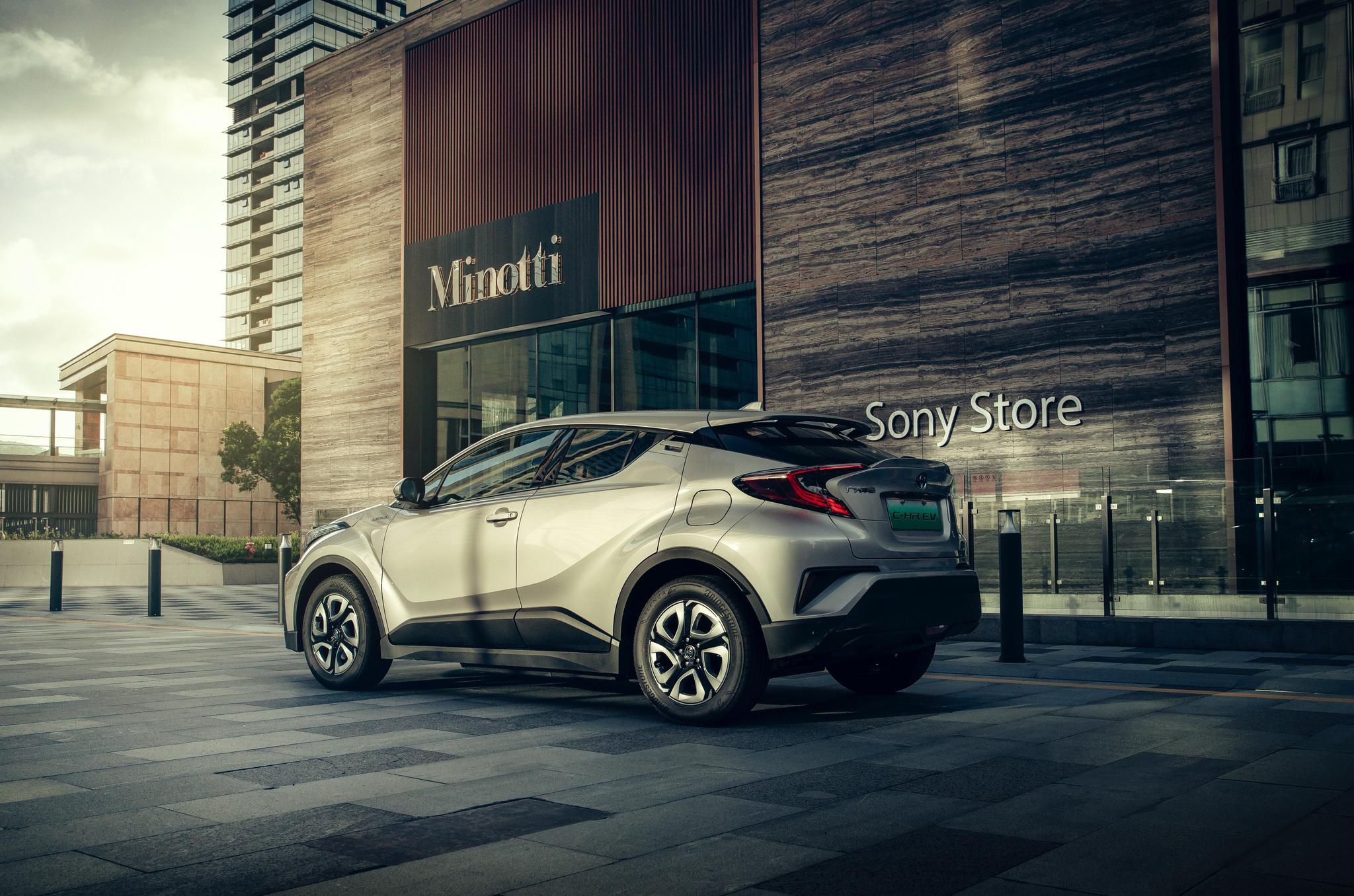 试丰田C-HR EV,来自“混动界的特斯拉”亮点在哪?|试车