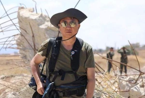 俄罗斯特种兵因救中国记者而牺牲,记者承诺照顾其妻儿,后来怎样