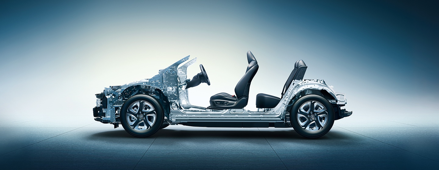 试丰田C-HR EV,来自“混动界的特斯拉”亮点在哪?|试车