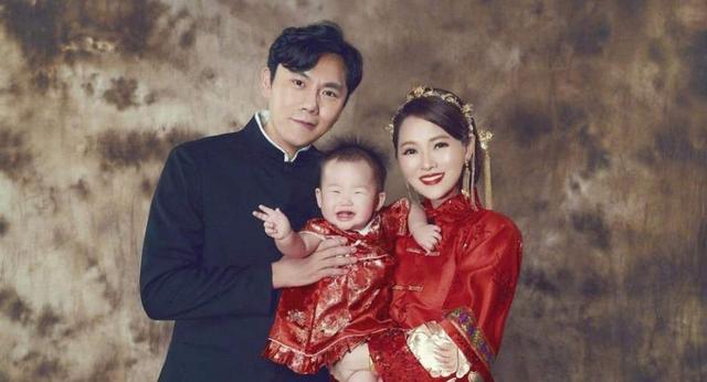 秦昊无奈,庾澄庆取消点赞,坎坷经历是伊能静作天作地的理由吗?