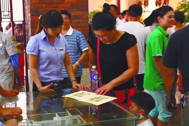 女子花钱买豪华“顶层房”，一入住就想退款，物业：有钱无脑！