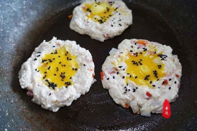 豆腐蔬菜饼,口感独特,营养成分丰富,一家老小都爱吃