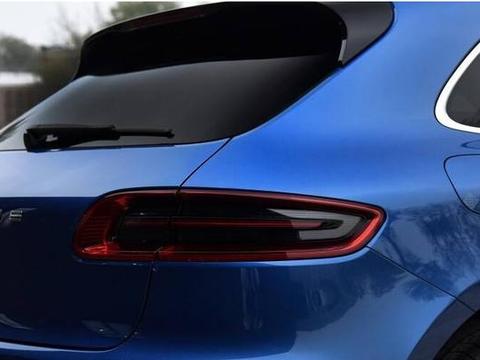 为什么轿车没有后挡风玻璃雨刮器，难道是为了节省成本？