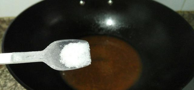 怪不得你的大虾不香,你只用水煮吧!这种方法做出来,1次吃2斤