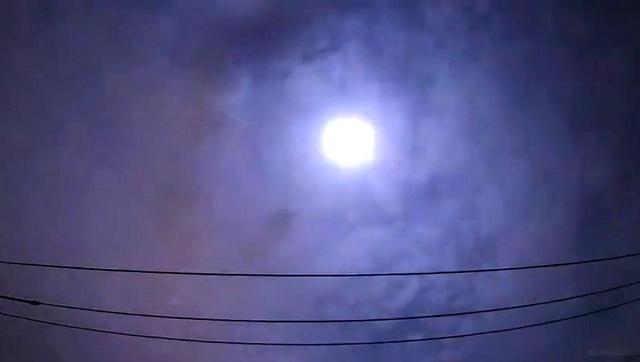 火球飞掠日本东京,半空传出爆炸声,专家称或是牧夫座流星雨所为