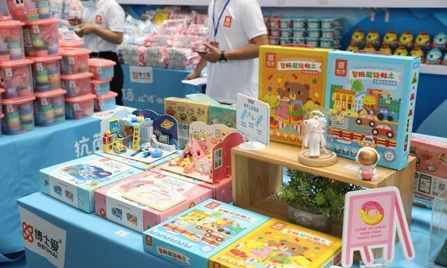 博士爱抗菌粘土惊艳亮相第四届中国文化用品博览会