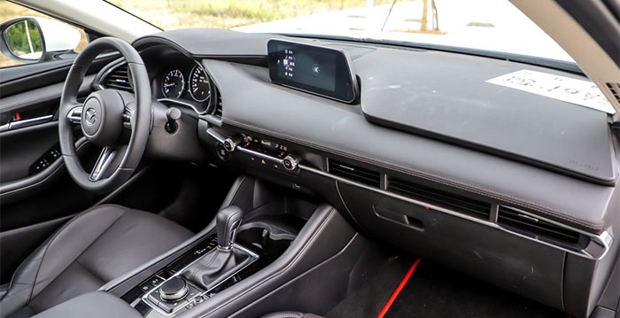 思域1.5T动力强,昂克赛拉操控好,日系弯道王PK本田大法该买谁