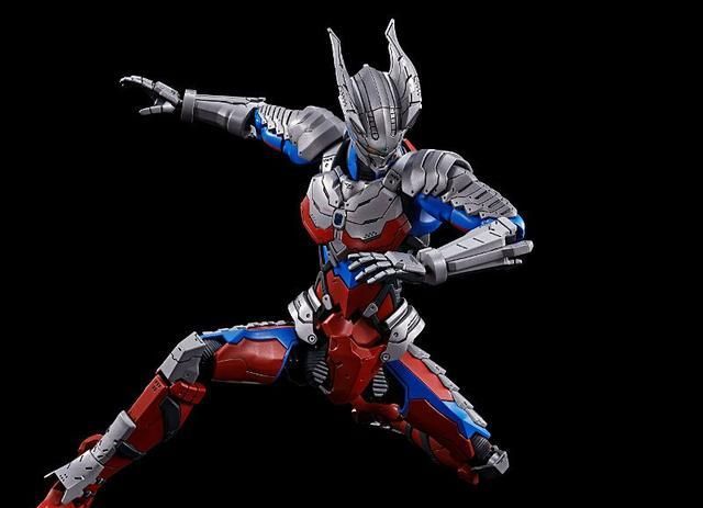 ultraman max,ultraman hikari 可动的人形拼装"figure-rise standard ultraman"系列塑料模型手办