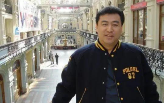 孤独的张宏民,59岁未婚?离开《新闻联播》后,他现在怎么样了