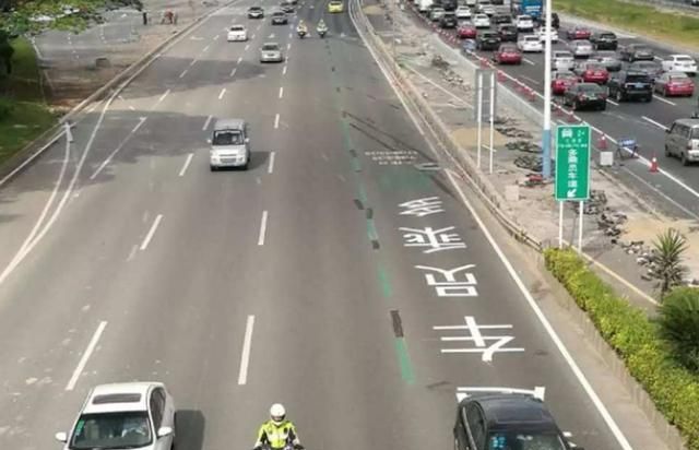 男子带“充气女友”上高速,罚款3千多元,委屈道:实在没办法了