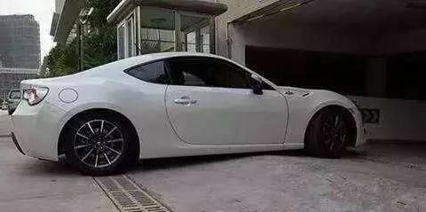 汽车底盘的保养很重要，别等车被毁了