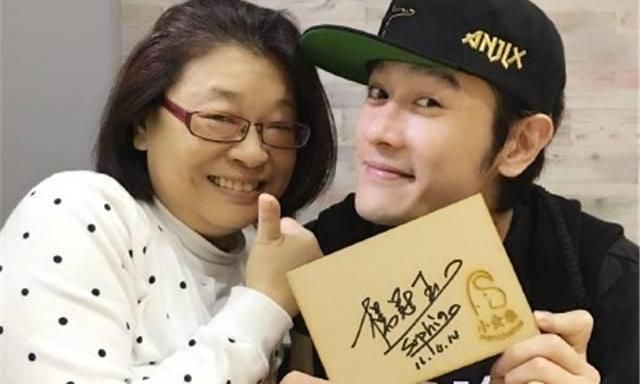 台湾著名偶像剧导演杨冠玉去世,林依晨邱泽等多位艺人发文悼念