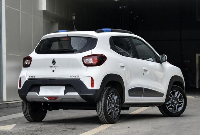 法系4座新能源suv，续航271km，适合上下班代步