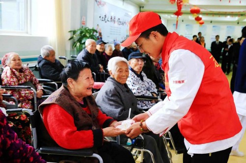 江苏苏州邹小林获得“全国学雷锋先进个人”殊荣