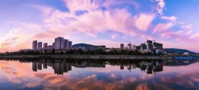 甘肃一座“受宠”的地级市,被赞省内“小西安”,与酒泉齐头并进
