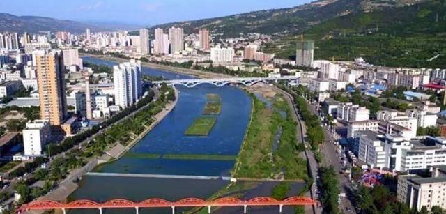 甘肃一座“受宠”的地级市,被赞省内“小西安”,与酒泉齐头并进
