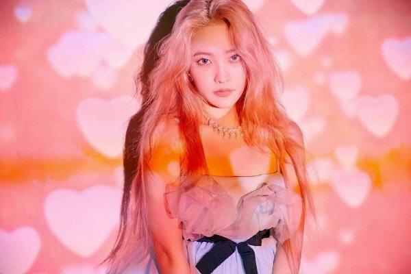 韩网热议:BLACKPINK的英文很棒,但四个人都只是中学学历