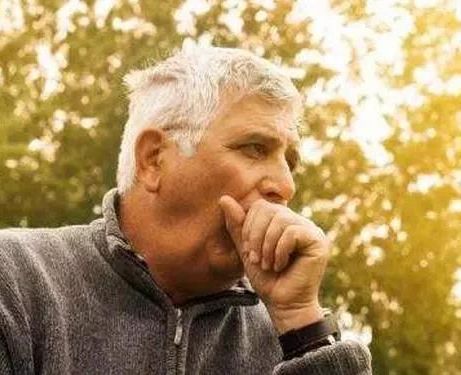 治疗咳嗽最有效的方法,4大妙方让你立即止咳,此方老少