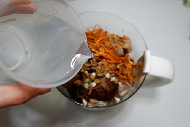 熬汤到底用哪种猪骨好?用它最好,止咳平喘补中益气,还能润肤