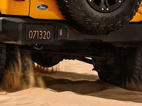 福特Bronco最新预告图曝光 后悬挂结构一览无余