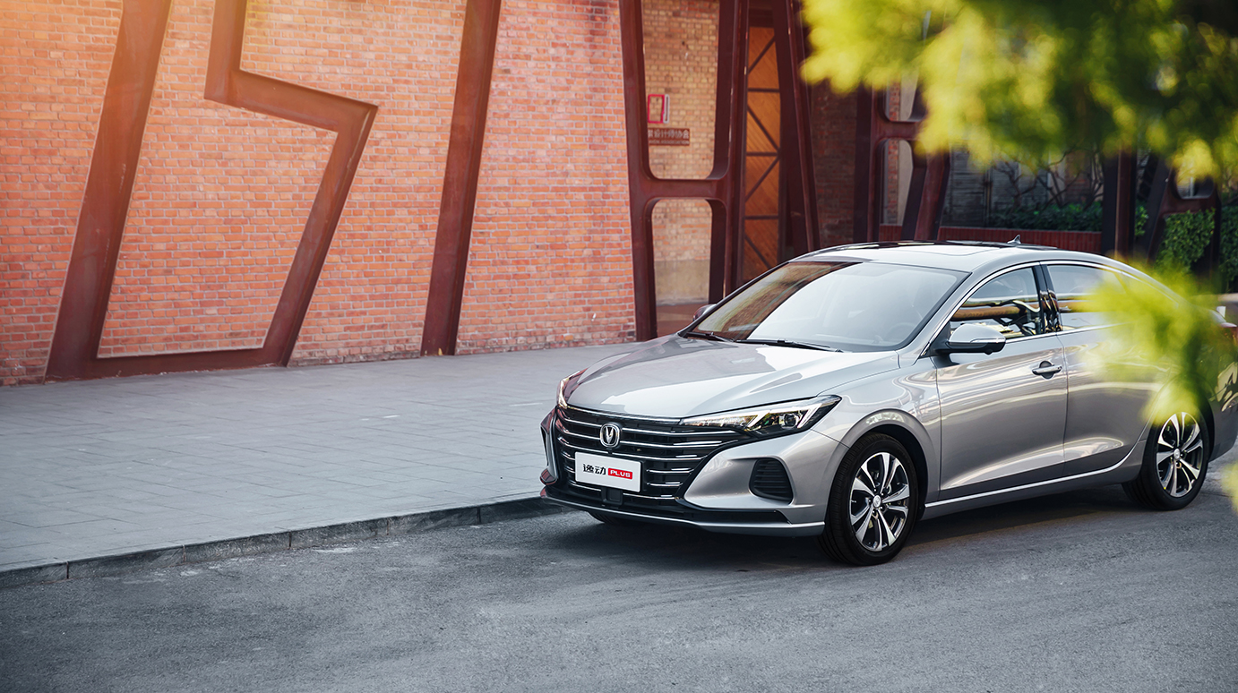 颜值+科技+便宜!适合应届生的“小鲜肉”|导购