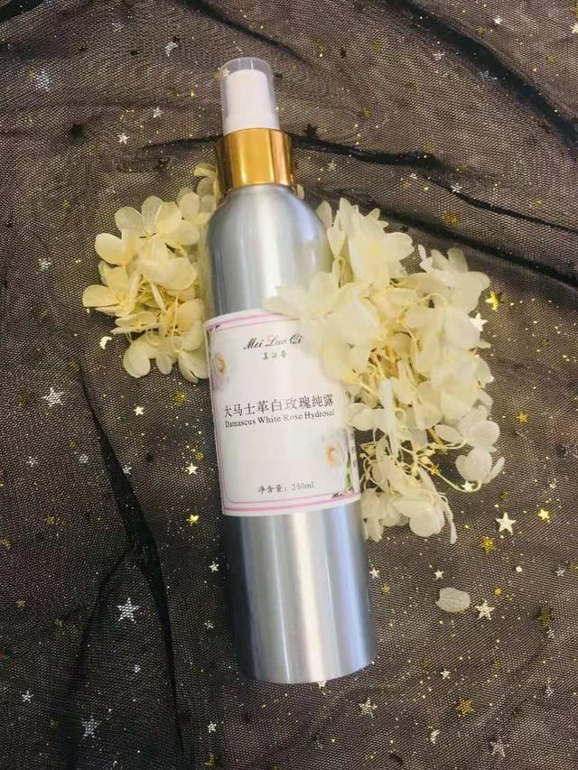 化妆水篇:补水保湿,改善暗沉,抗氧避免自由基对肌肤的损害