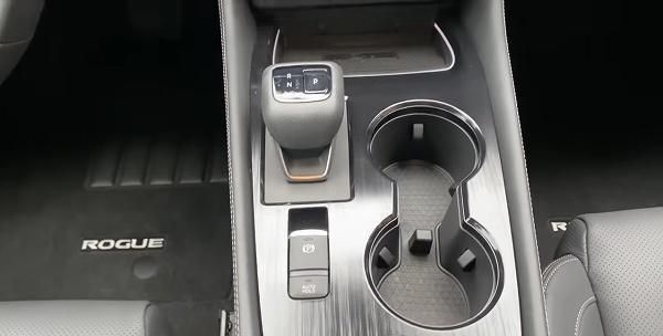 日产奇骏“变身”运动SUV,后排配座椅加热,车尾带字母很高级