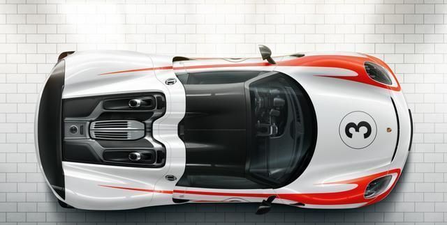 保时捷918 Spyder:首款搭载三驱动单元的超级跑车