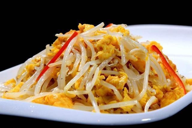夏季美食推荐：干煸土鳝鱼、特色烧牛筋、蒜蓉金针菇烤花蛤虾做法