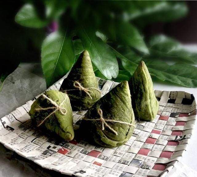 酥皮粽子,外皮酥松,内馅香甜