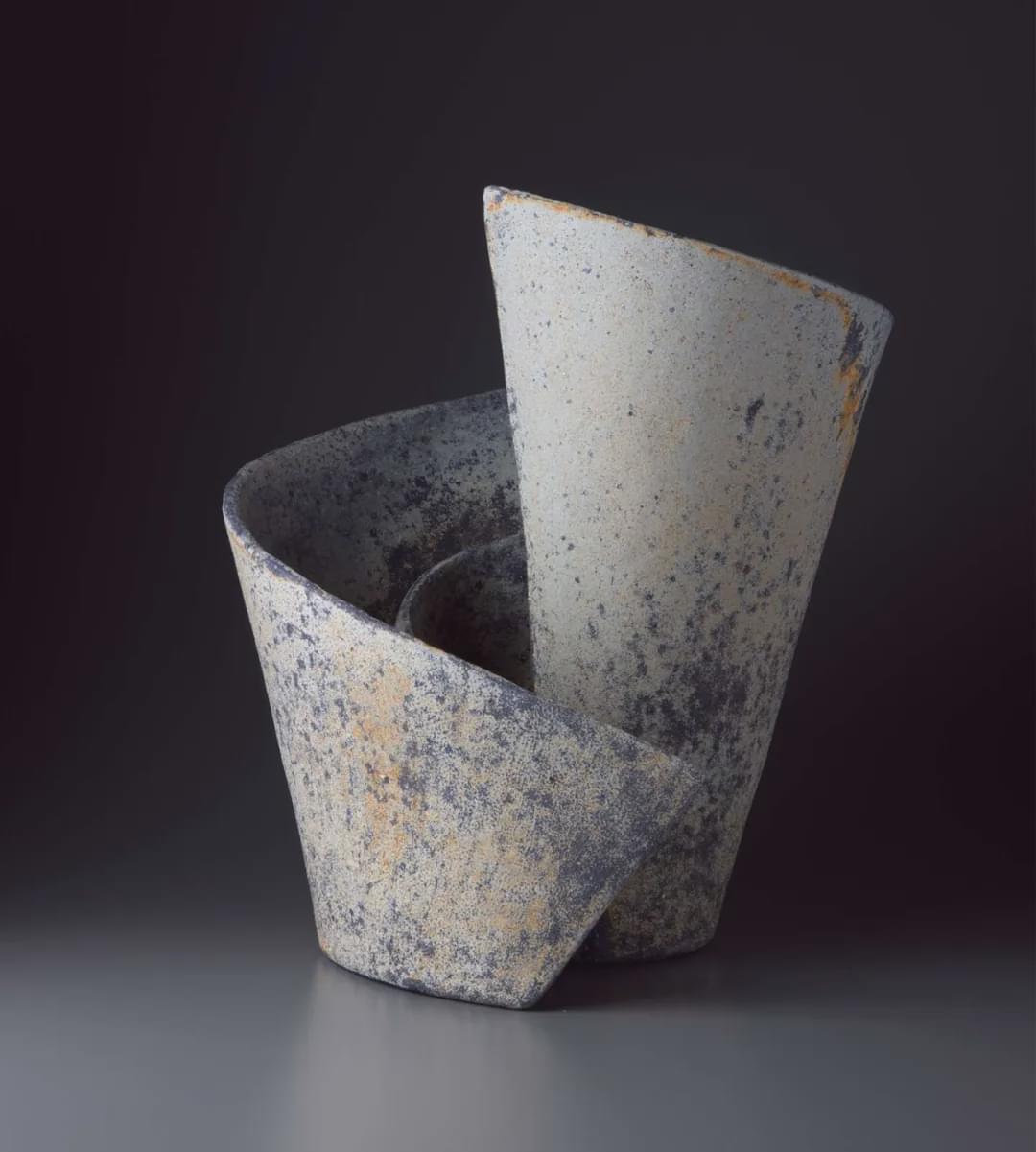 陶艺家Ken Mihara刚柔并济的作品欣赏