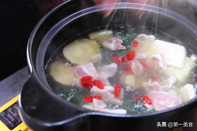夏天出汗多,广东人都爱喝这汤!清内热去湿气,喝完全身舒畅