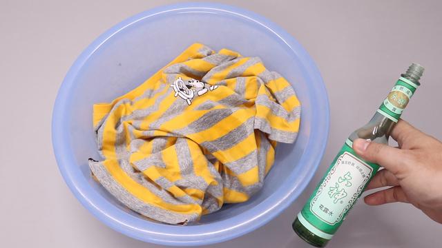 别只用花露水驱蚊,花露水的10个作用也很棒,看完告诉家人和朋友