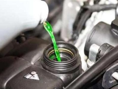 机油、刹车油、防冻液多长时间更换一次？老司机：一次弄懂！